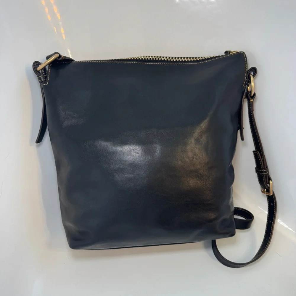 Dooney & Bourke Black Florentine Sloan Leather Hobo Crossbody Bag Tassel LikeNew